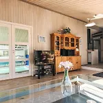 Hébergement de vacances Secluded Pool Retreat - By Traum *