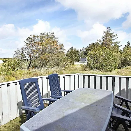 Three-bedroom In 20 *