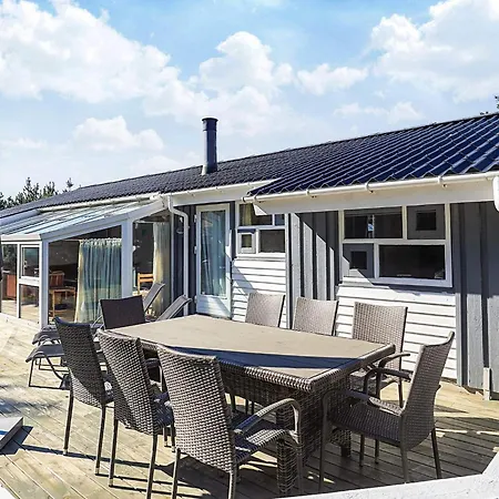 Three-bedroom In 20 Holiday home Aalbaek